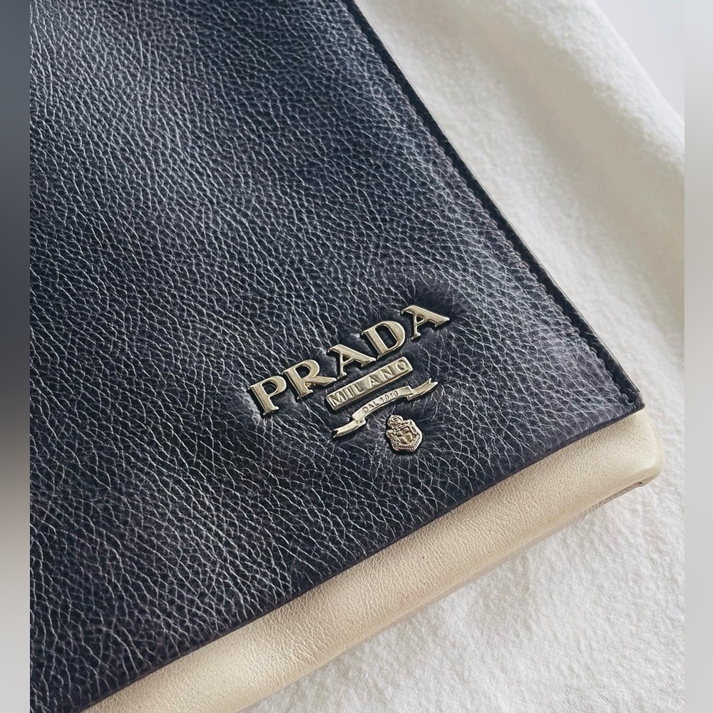 Prada ombré clutch - Picture 3 of 11